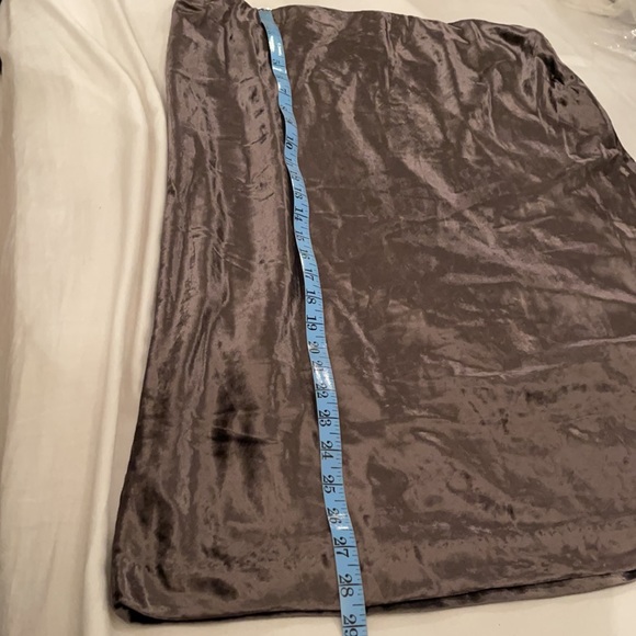 Ann Taylor Petite Velvet Pull On Bias Skirt 553687 - Picture 6 of 7